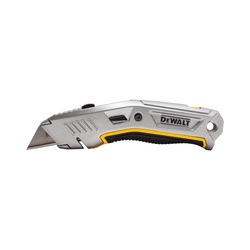 Retractable utility knife.