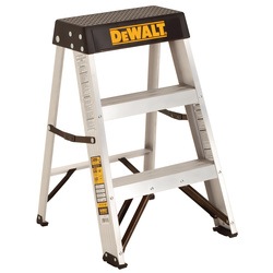 Profile of 2 foot Aluminum Step Ladder 300 pounds Load Capacity.