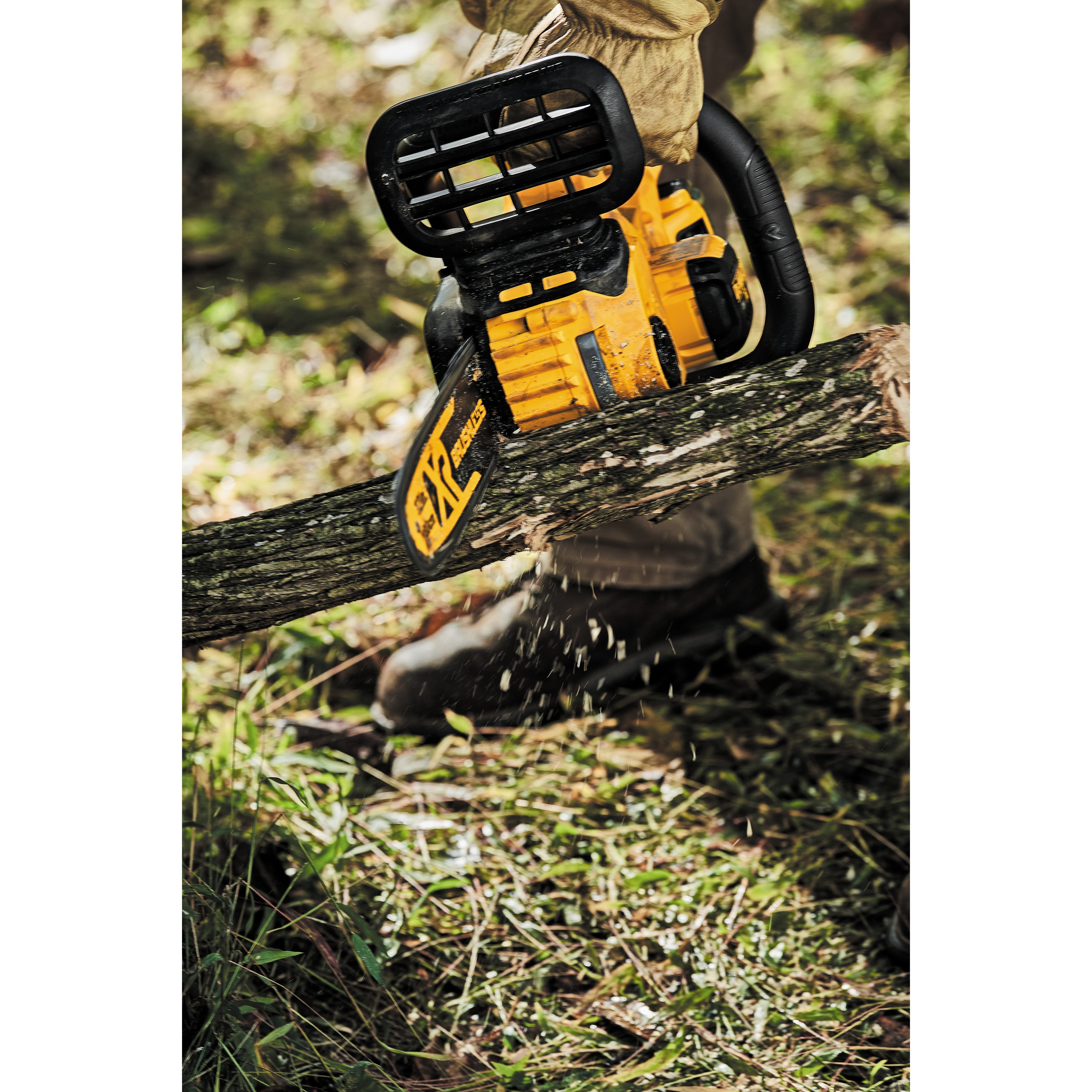 Close up of kick-back safety feature of FLEXVOLT Cordless Chainsaw 