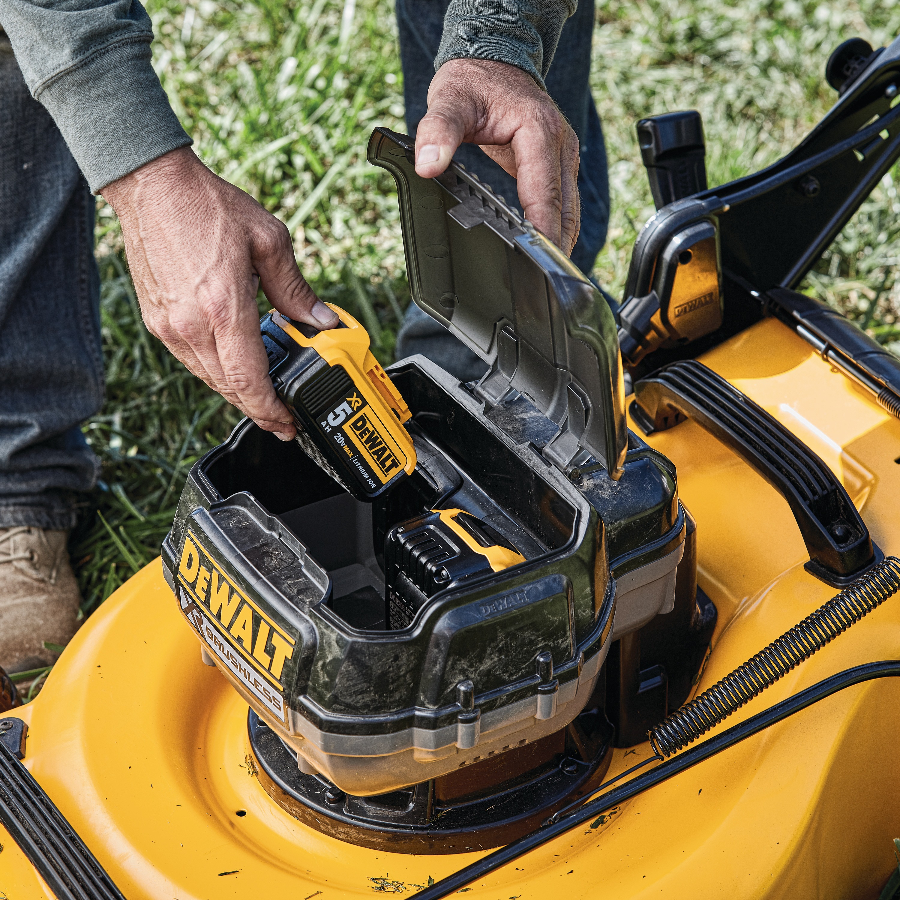 dewalt electric grass trimmer