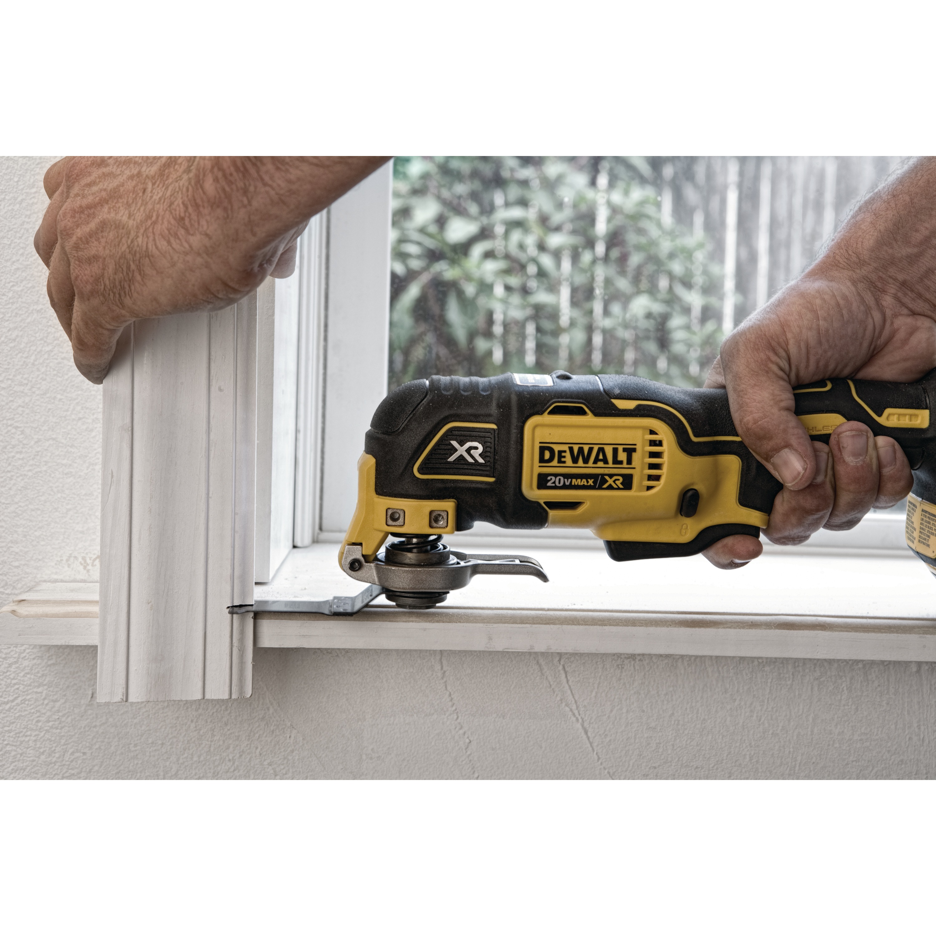 20v Max Xr Cordless Oscillating Multi Tool Kit Dcs355d1 Dewalt