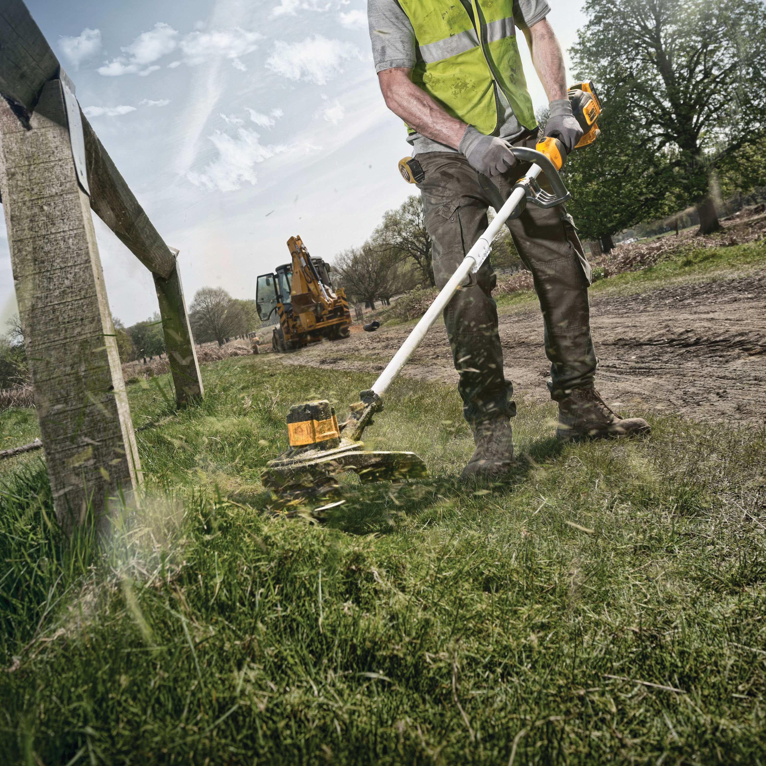 dewalt 20v max string trimmer