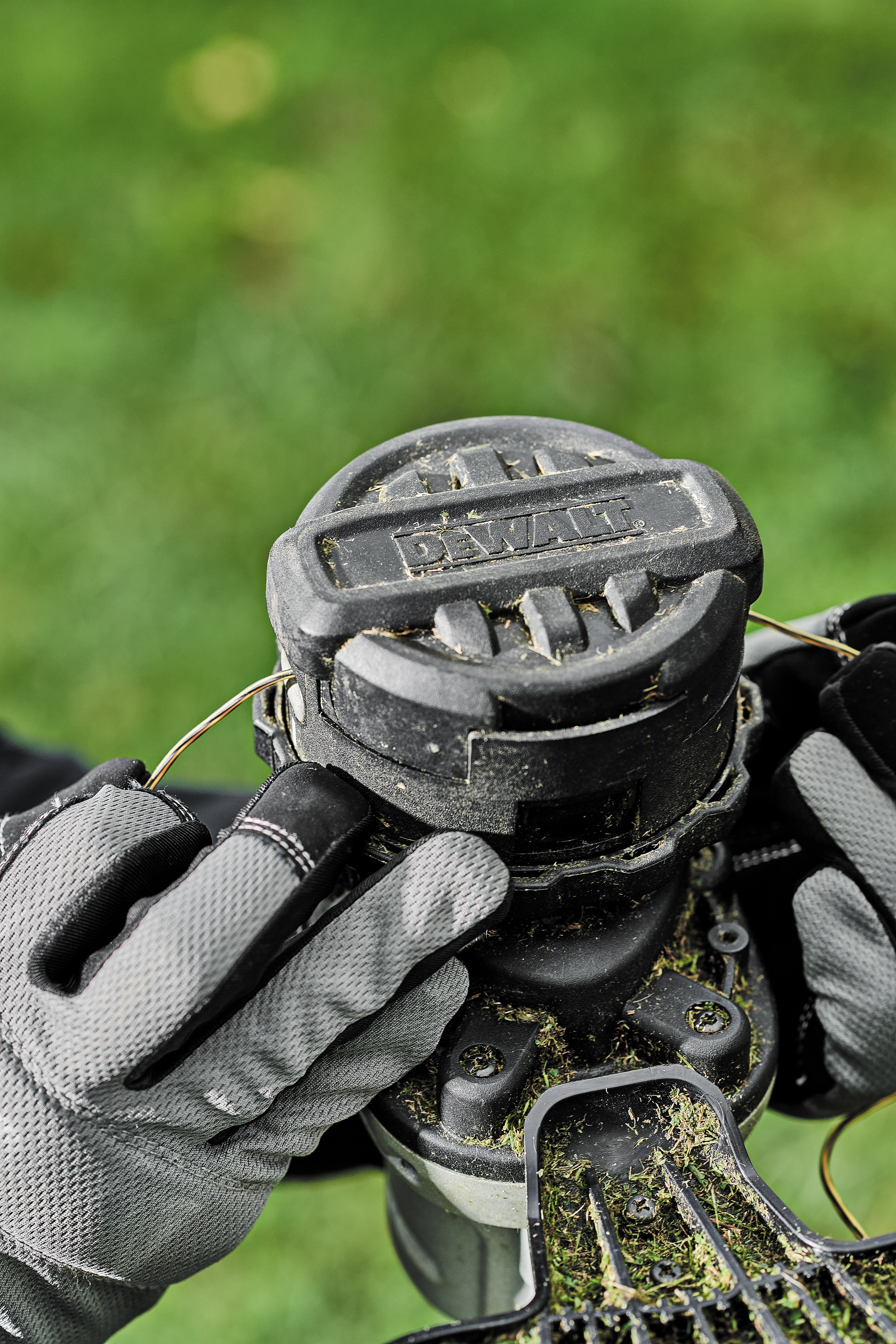 dewalt 20v 14 string trimmer