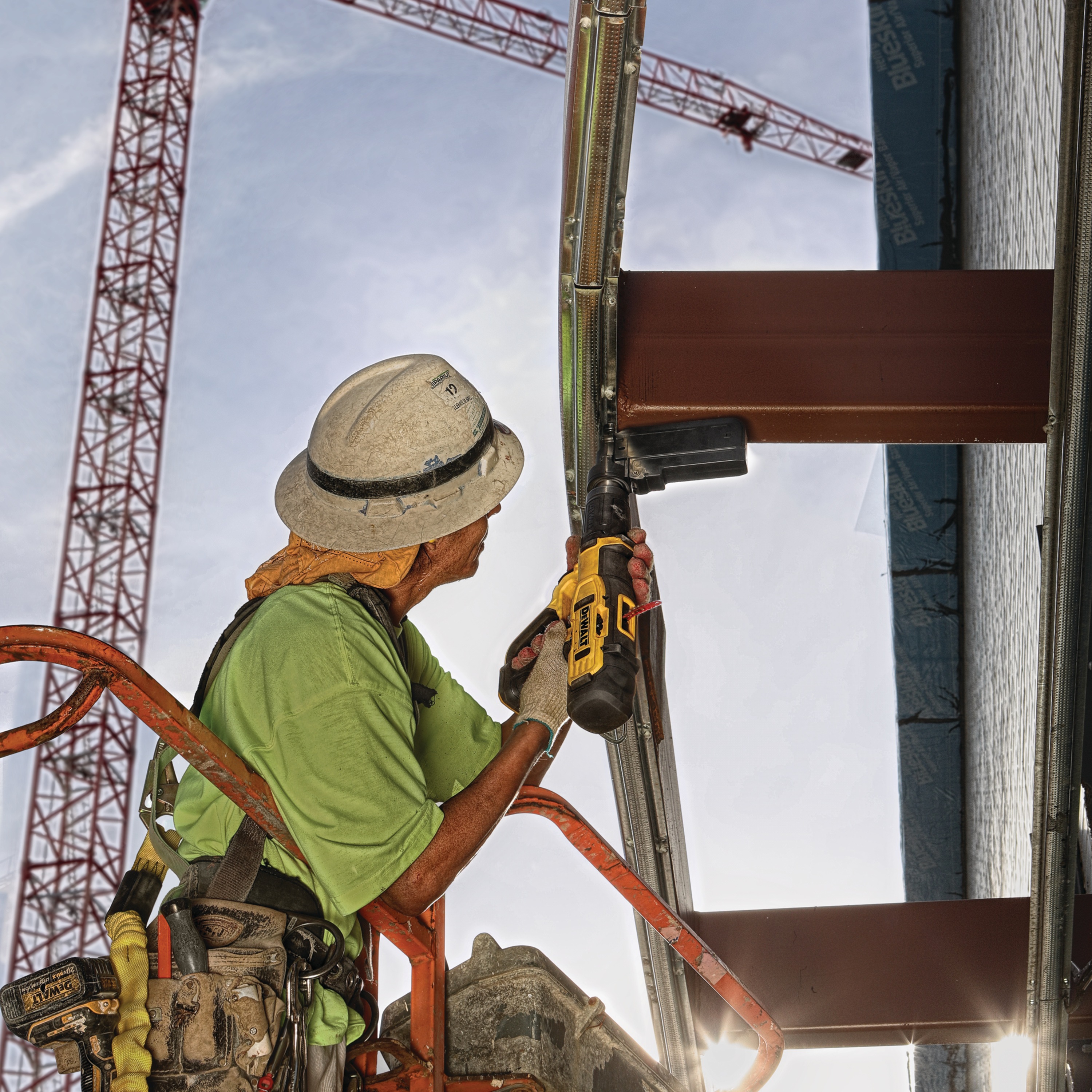 FullyAutomatic .27 Caliber PowderActuated Tool (Magazine and Single