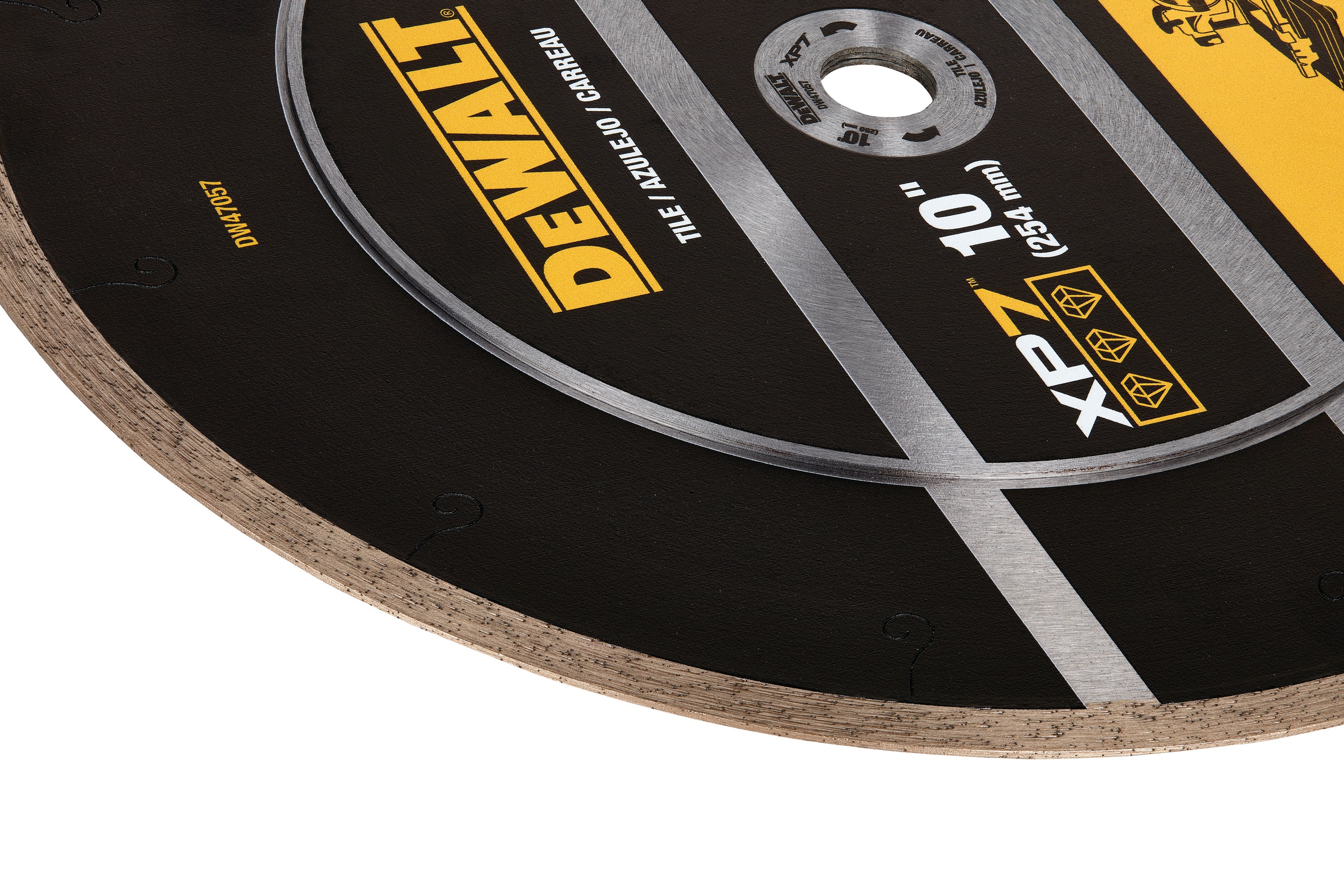 Ultra thin outer rim feature of Tile diamond blades.