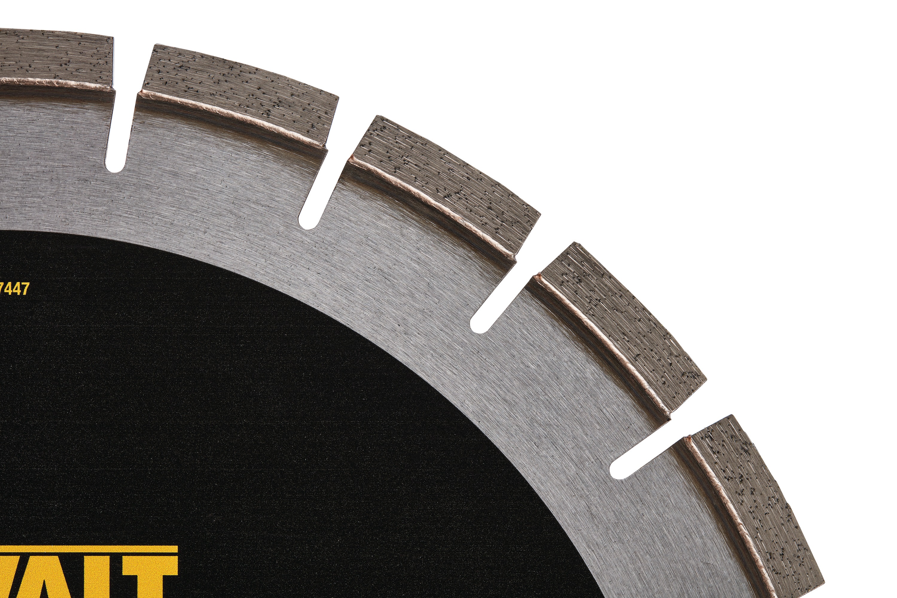 XP7 Asphalt Segmented Diamond Blade DW47447 DEWALT