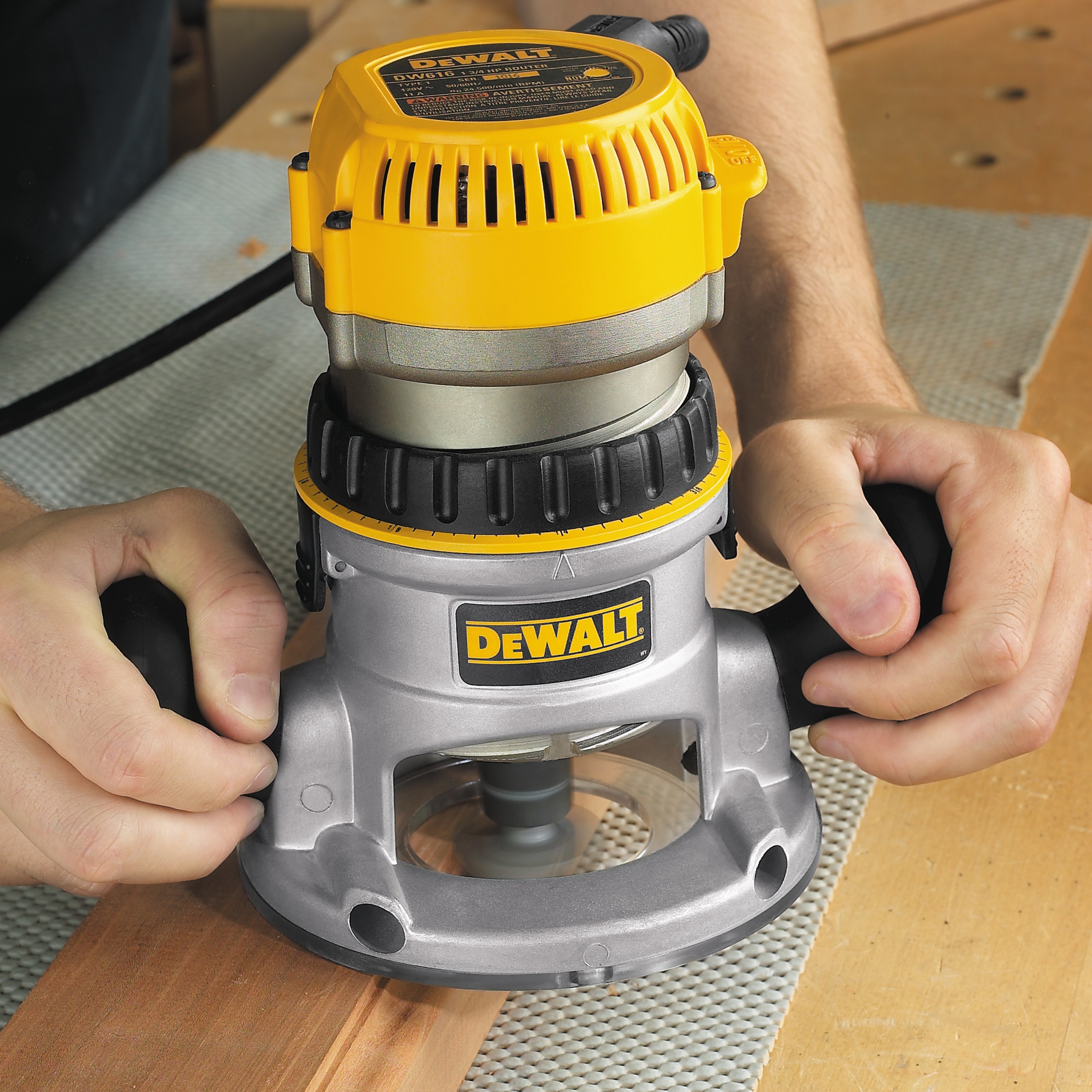 13/4 HP (maximum motor HP) Fixed Base Router DW616 DEWALT