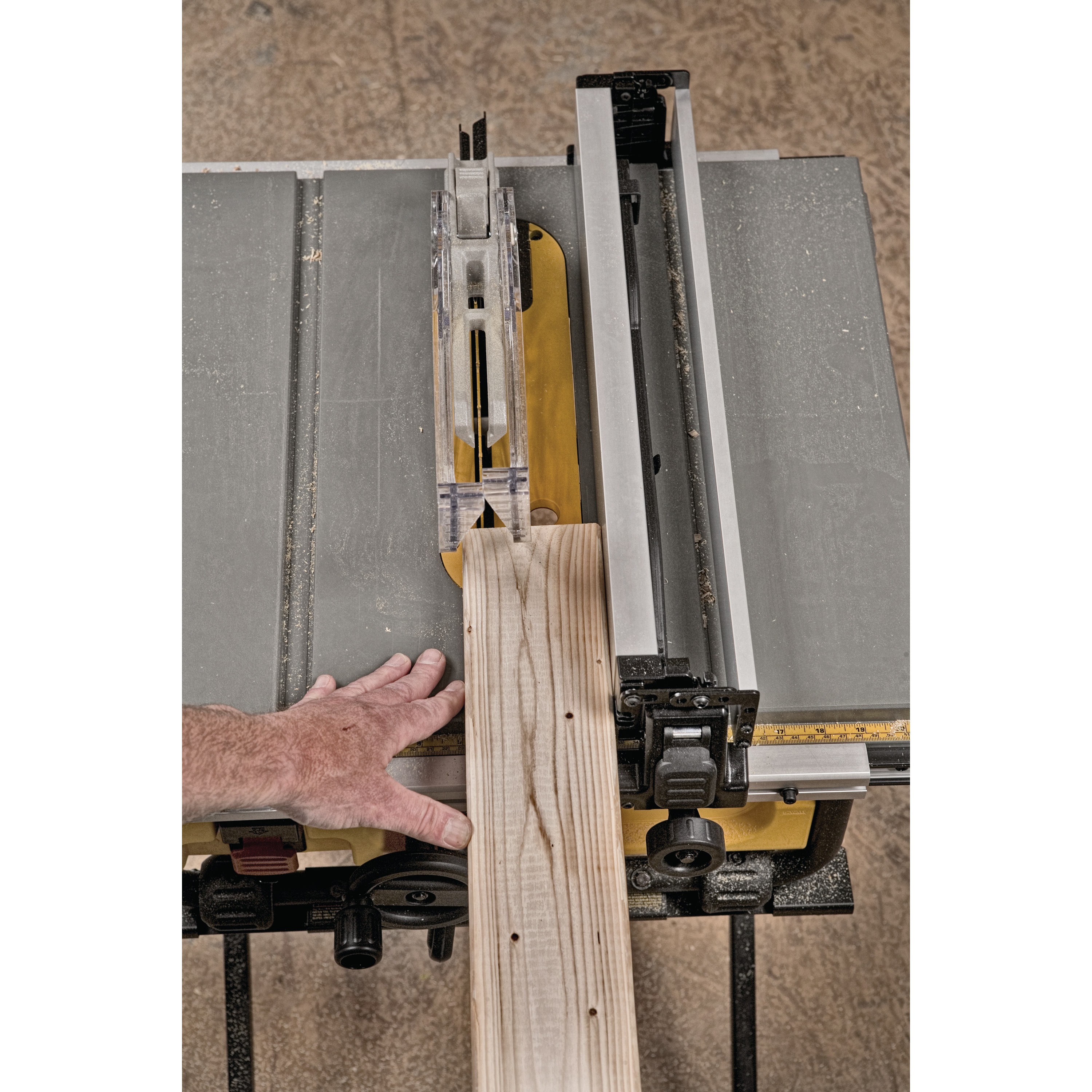 10 Compact Job Site Table Saw With Site Pro Modular Guarding System