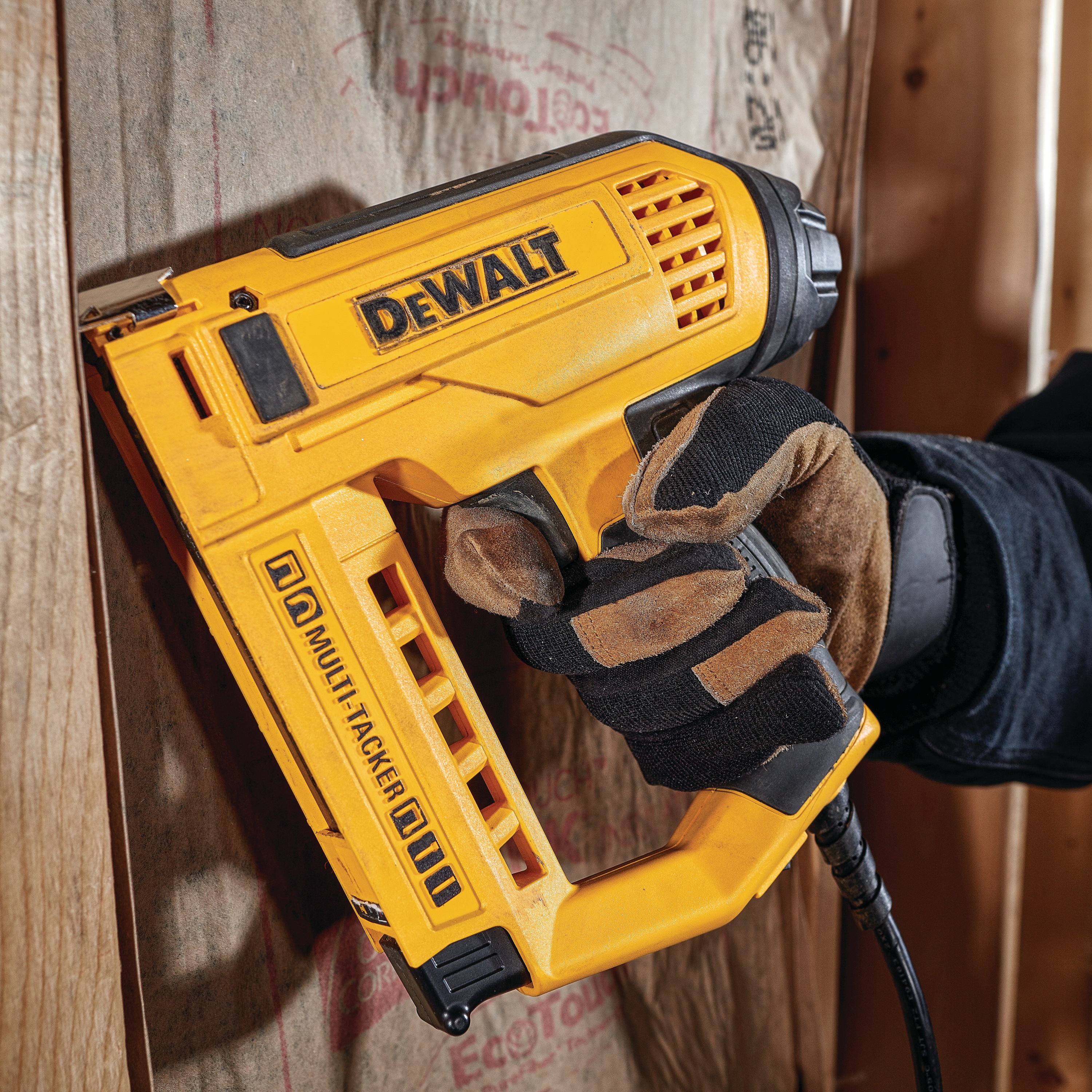 dewalt staple gun how to load