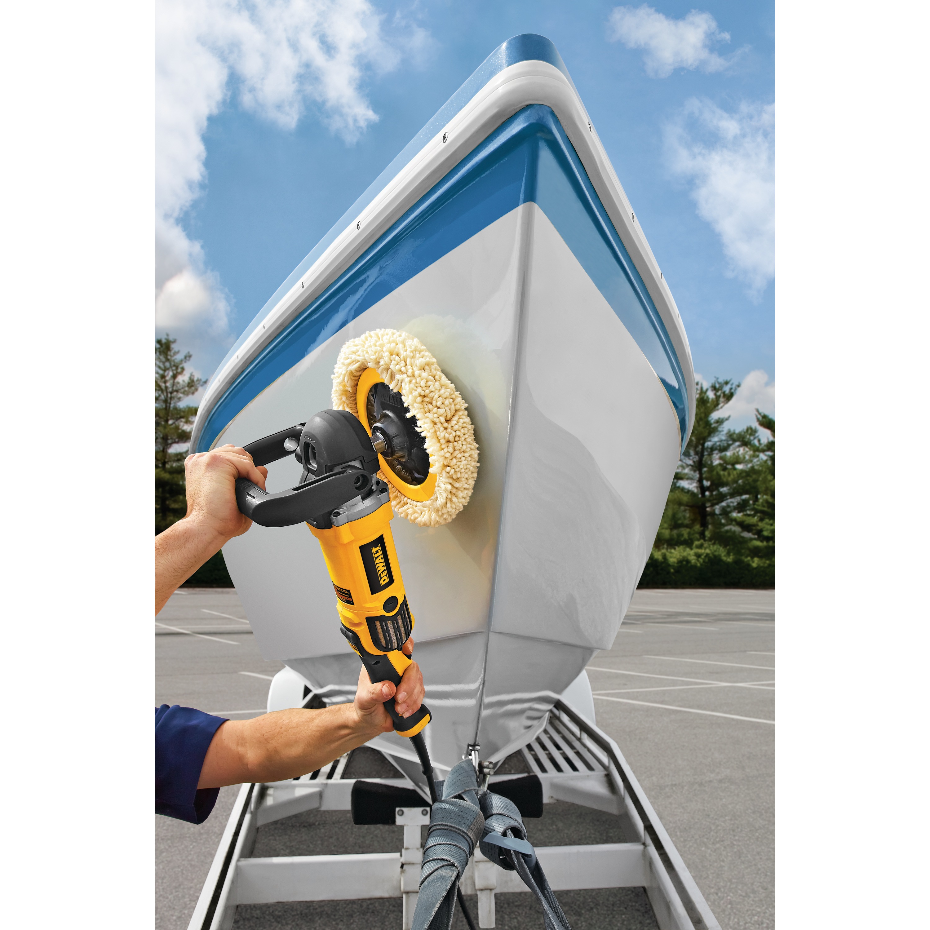 DEWALT DWP849X 7-Inch//9-Inch Variable Speed Polisher with Soft Start