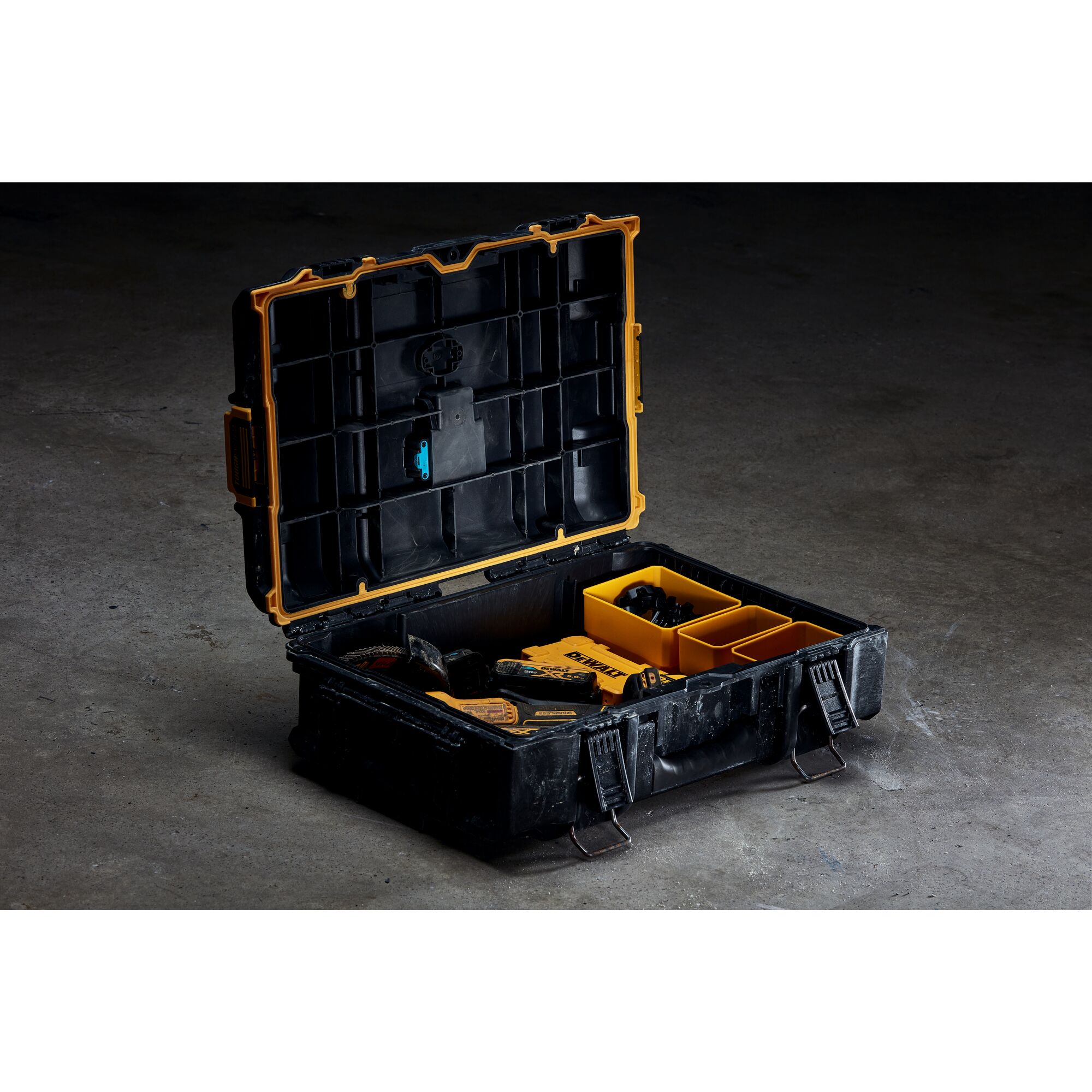 Dewalt tool on sale connect chip