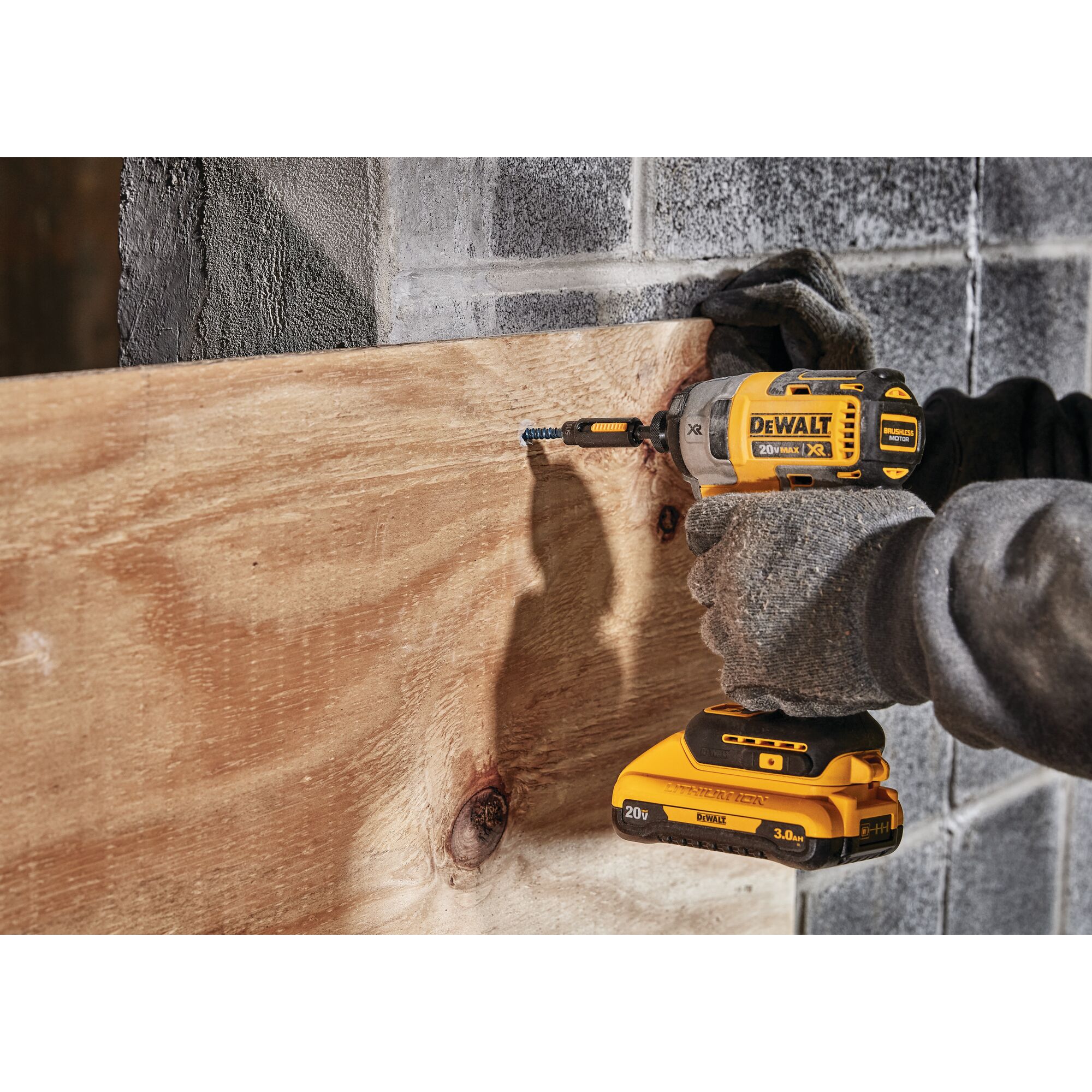 DEWALT 20V MAX* XR Impact Driver Kit, Brushless, 3-Speed, 1/4-Inch, 2.0-Ah  (DCF887D2) DEWALT DCF913B 20V MAX 3/8 in. Cordless Impact Wrench 並行輸入 