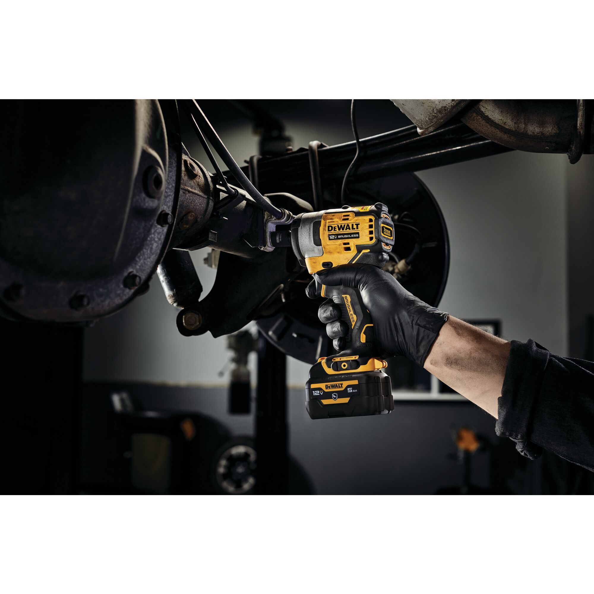XTREME 12V MAX Brushless 3 8 in. Cordless Impact Wrench Kit DEWALT