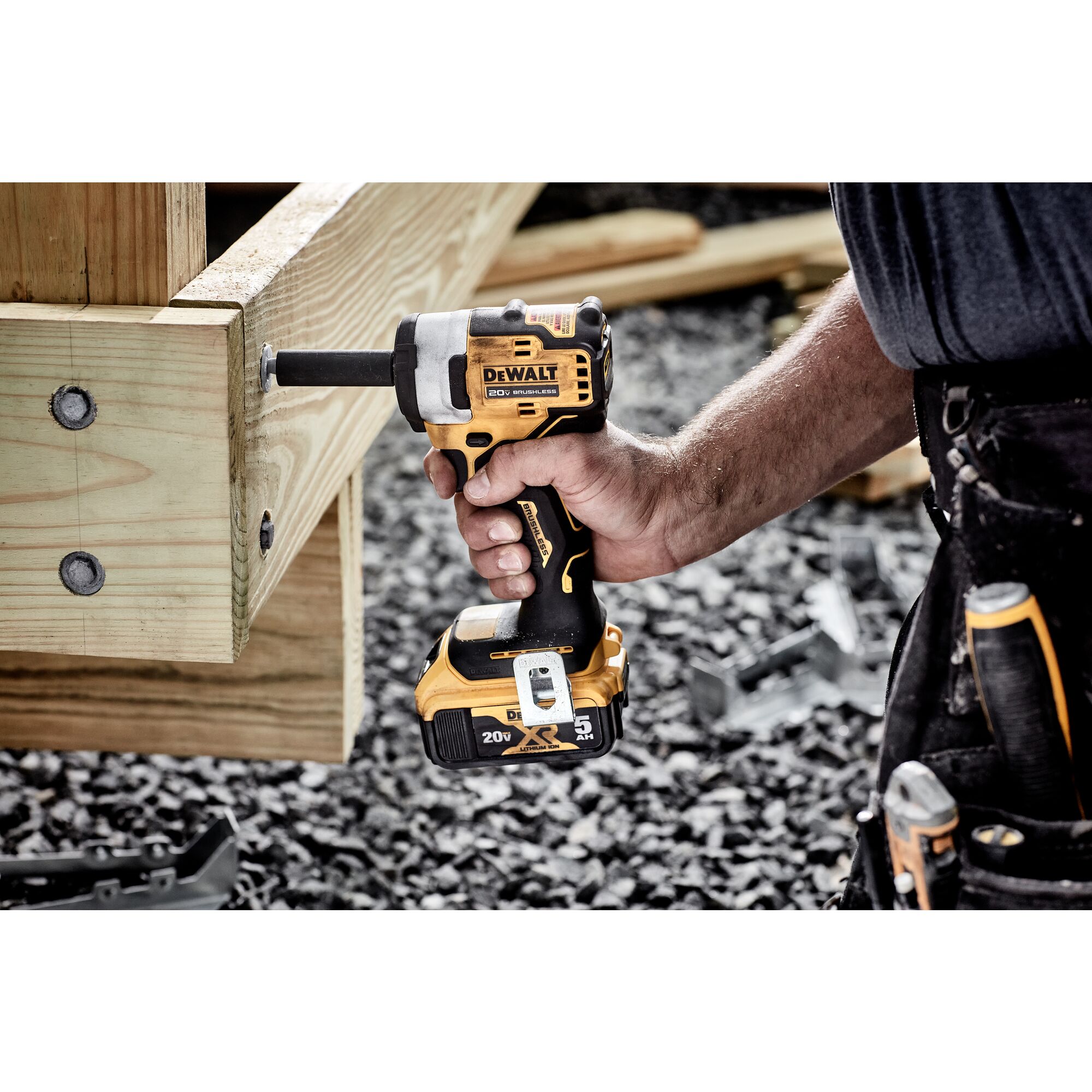 20V MAX* 1/2 in. Cordless Impact Wrench with Hog Ring Anvil Kit