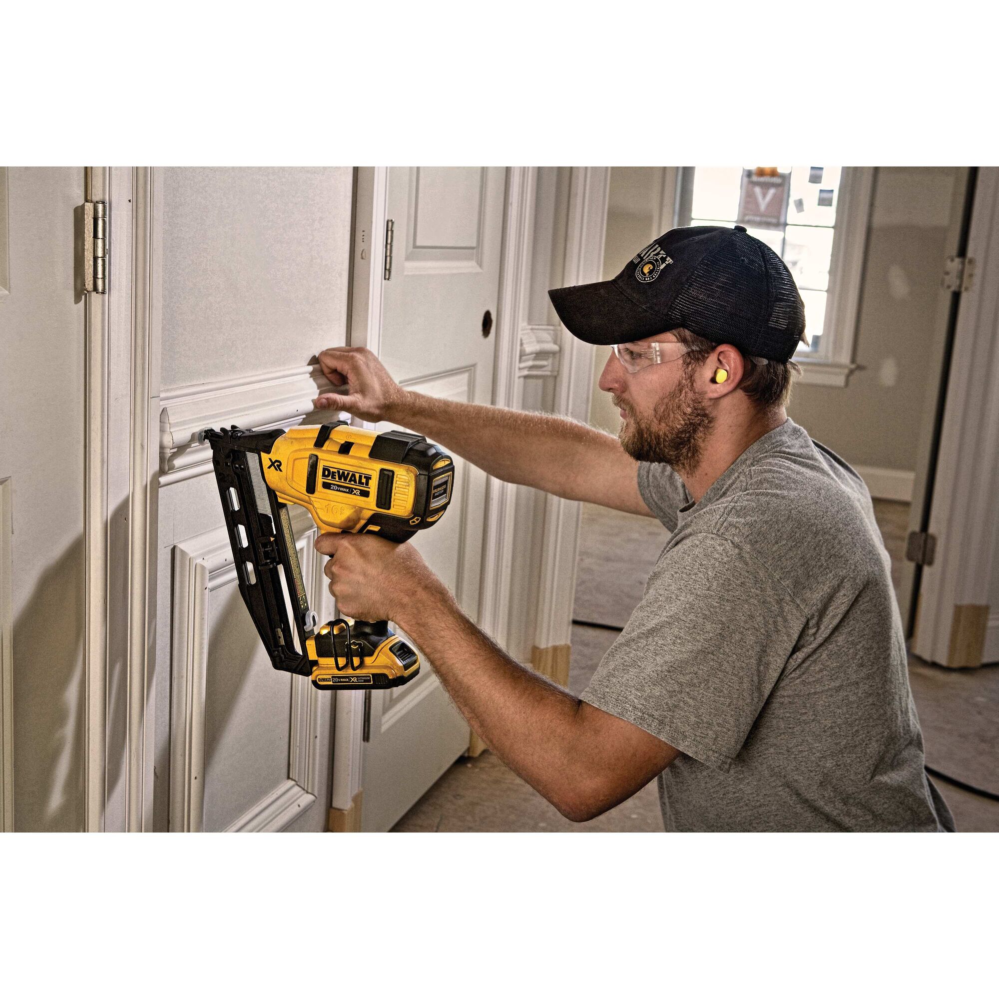 DeWalt DCN660N Type 3 18V XR 2nd Fix Brushless Nailer (Body Only)