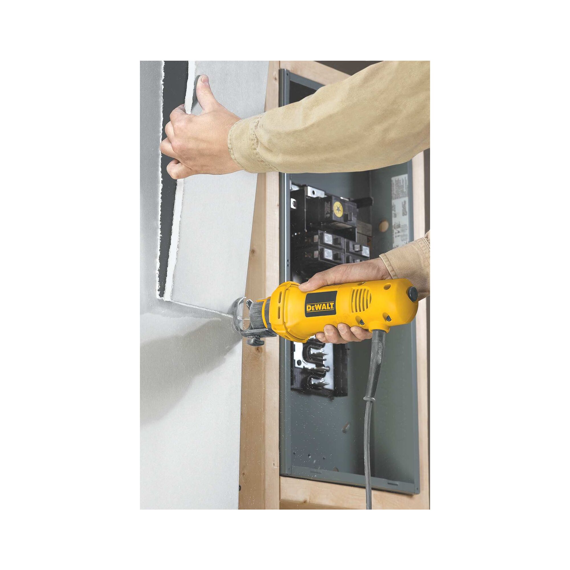 Dewalt DW660 Heavy-duty Cut-Out tool 
