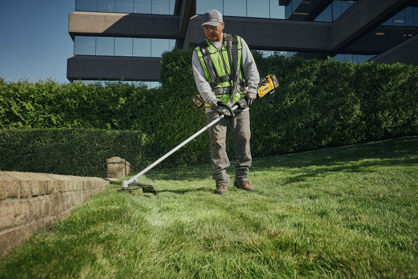 DCST975 User trimming near wall