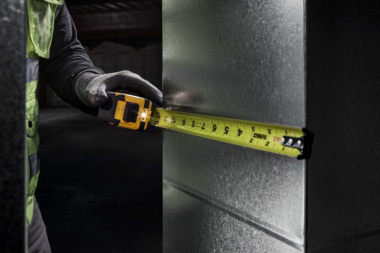 END USER USING TAPE WITH LIGHT ON IN LOW-LIGHT WORK  AREA