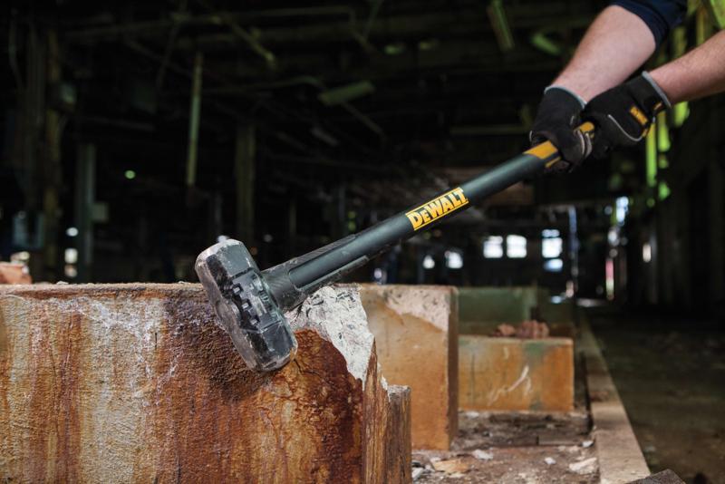 10 pound EXOCORE Sledge Hammer striking concrete.